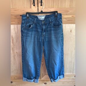 Levi’s blue denim Jean cuffed cropped capri jeans size 10